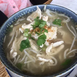 Guay Tiew Nam Sai Soup