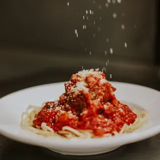 Kids Spaghetti & Meatball