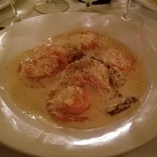 Ravioli Di Gorgonzola E Pera Con Salsa Di Fico