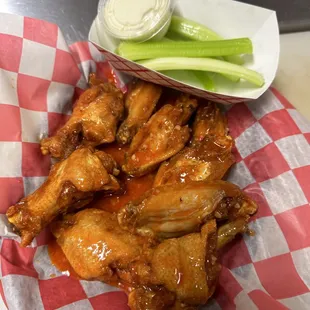 Hot Garlic wings