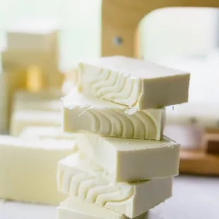 As much as we LOVE color here, we also love the natural beauty of "nothing added" too!!