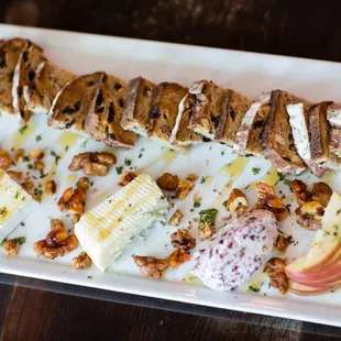 Artisan Cheese Plate