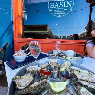 75 cent raw oysters on Mondays! Check out my food blog on Instagram @diningwithkels