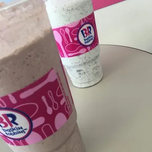 Mmm! Oreo cookie shake for me, mint chocolate chip for Rob!