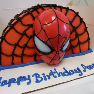 Spiderman Light-Up Eyes Cake