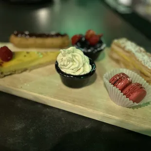 dessert, food