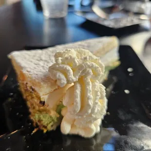 Pistachio cake