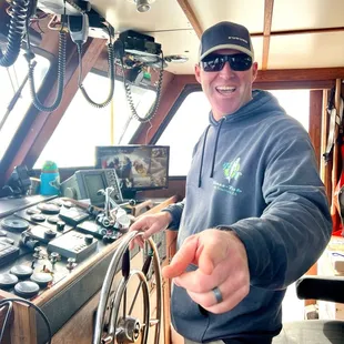 Bass Tub Bay Tours