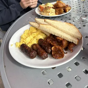 French Toast Eggs Benedicto