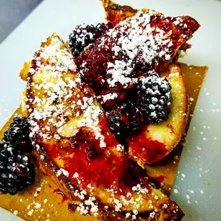 BlackBerry brioche French toast