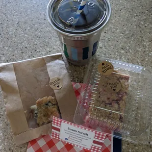 CrumblePiesandPastries.com had many gluten free baked goods to choose from.  Mixed Berry Scone and a Strawberry Rhubarb Crumble Bar