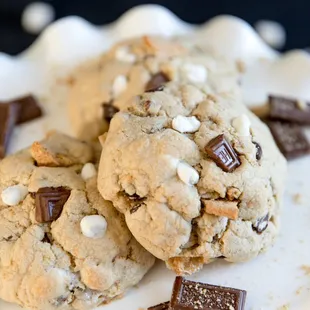 S&apos;more Cookie