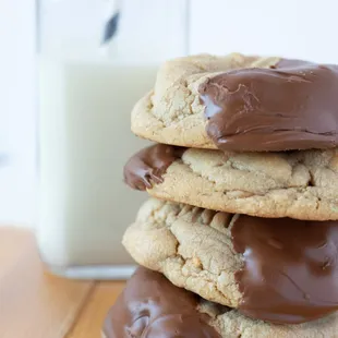 Chocolate-dipped Peanut Butter Cookies