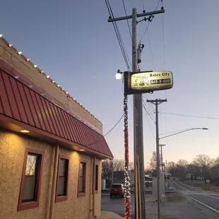 a sign for a restaurant