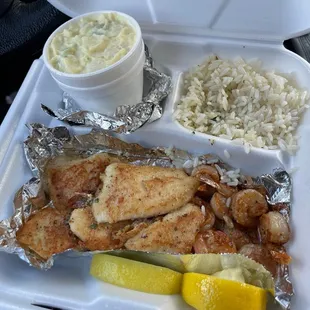 3 Piece Fish and 10 Medium Shrimp Combo Lunch (Swai)