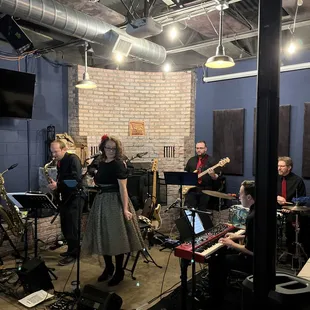 Live music at The Tub