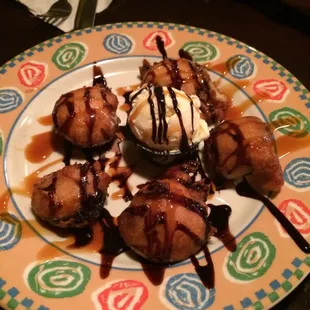 Black &amp; white cookie delight