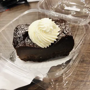 New item as of 2/27/19: Gateau chocolate