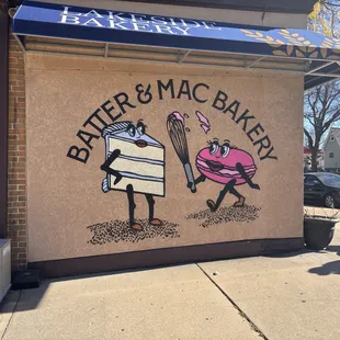 Store art outside its building