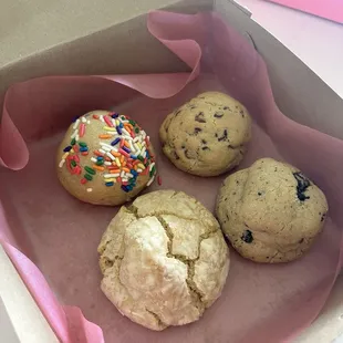 Cake batter, Chocolate chip, Cookies &amp; cream, &amp; Ooey gooey cookies