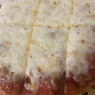 Cheese pizza