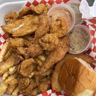 Cajun Surf &amp; Turf Basket