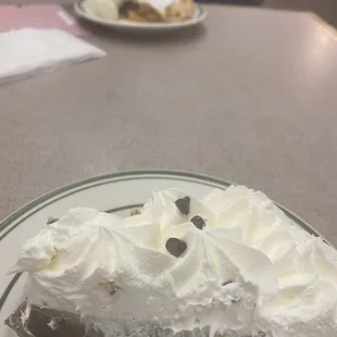 Chocolate creme pie