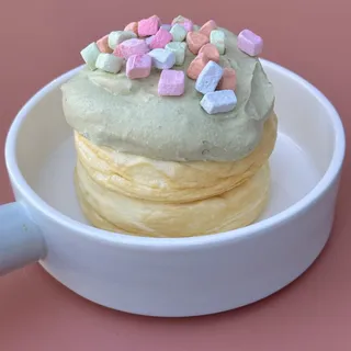 Lucky Charm Matcha Souffl Pancakes