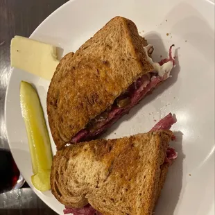 Hot Pastrami Sandwich