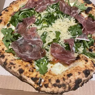 Buratta pizza with added prosciutto