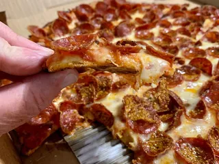 Johnston's Lakehouse Pizza