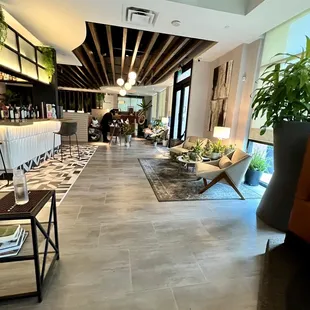 a restaurant and lounge area