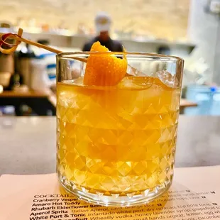 Bourbon old fashioned, sugar free