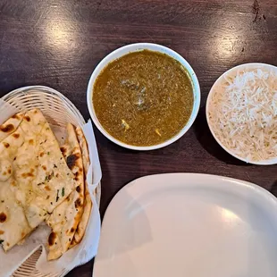 Garlic Naan, Saag Paneer, Rice