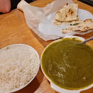 10.07.22 - Chicken Tikka Saag and Garlic Naan