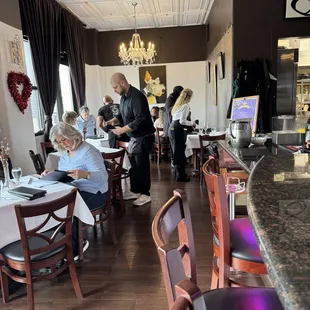 Main seating area--Valentine decor!