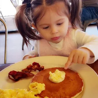 kid's egg, bacon and pancake