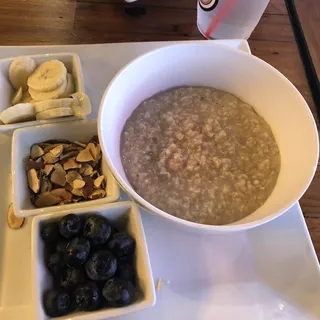 oatmeal with fresh fruit and nuts