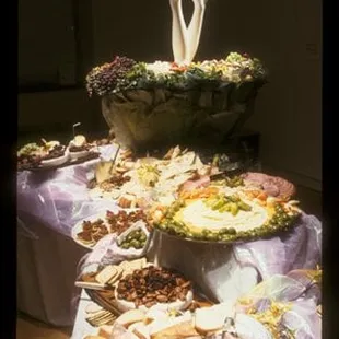 Art Opening: Overall Shot