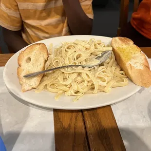 Fettuccine Alfredo kids meal