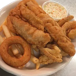 Fried fish and Shrimp Platte