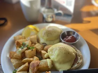 Salmon Bay Café