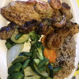 Fresh grilled seafood platter