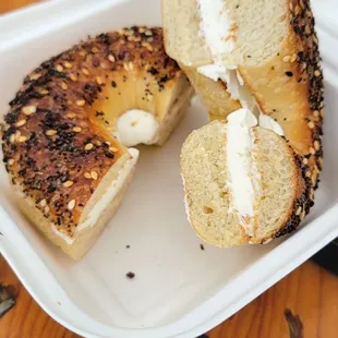 Everything Bagel w/ Cream Cheese