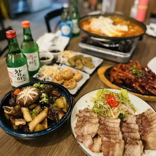 Braised short ribs, Braised Pork Belly, Stir-fried Chicken Feets, Beef Tripe Hot Pot