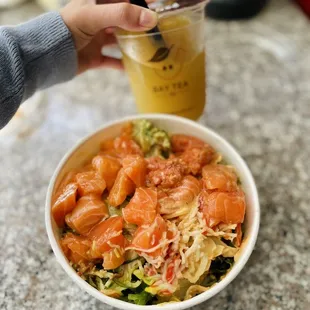 Large Poke Bowl, 6/10 and Jasime Green Tea, 9/10