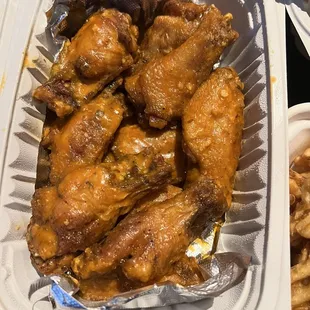 10 piece garlic Buffalo bone in wings