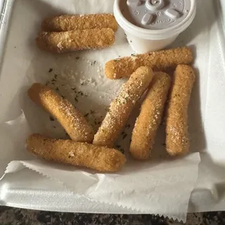 8 pc Mozzarella Sticks