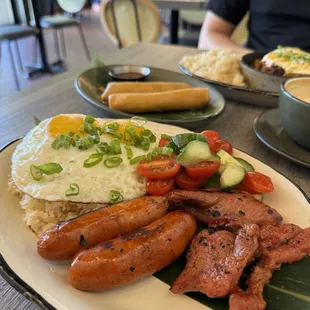 Silog, half loganisa half tocino