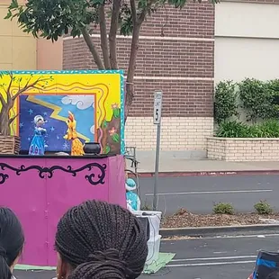 Puppet show!! And produce!